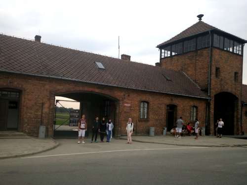 Pologne Auschwitz Algerie Sirius Cirta Science astronomy science